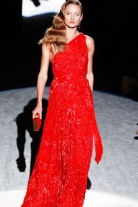червена дантела рокля2