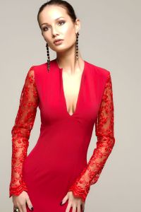 crvena čipka haljina7