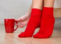црвене чарапе 7
