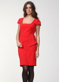 червена лятна рокля