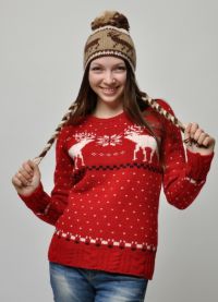 rdeči pulover z jeleni6