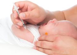 отхвърляне на ваксинации в болница за майчинство