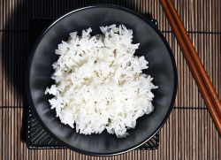 Den vykládky rýže z Malyshevy