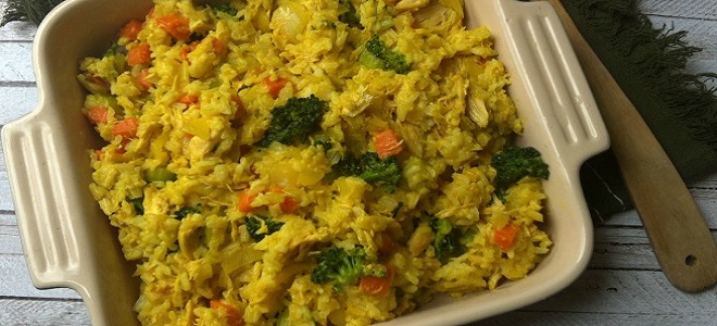 Curry piletina s rižom