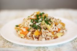 riž z mletim mesom v počasnem kuhalniku