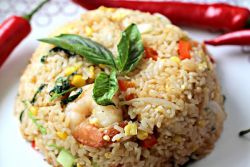 Jak vařit rýži s thajskými mořskými plody