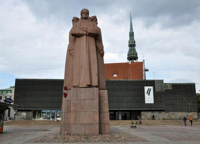 Памятник Латышским стрелкам