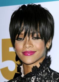 Rihanna's Hairstyles 5