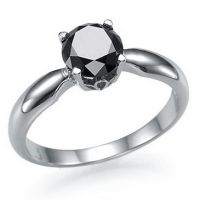 прстен са црним дијамантом2