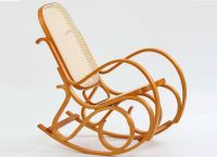 Houpací židle z dřeva3