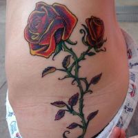 Какво прави роза татуировка 1