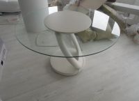 Kuchyňský stůl s kulatým sklem2