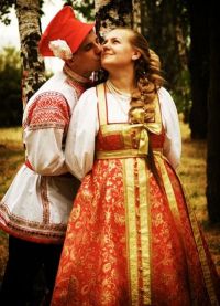 Ruska narodna poročna obleka 2