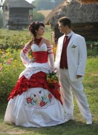 Rosyjska krajowa suknia ślubna 4