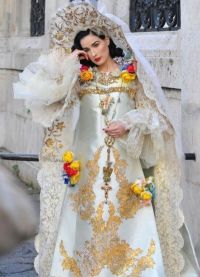 Ruské národní svatební šaty 8