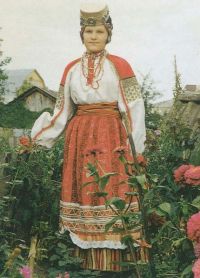 Ruska ženska ljudska kostum 12