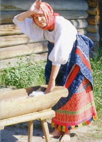 Руски женски народни носии 6