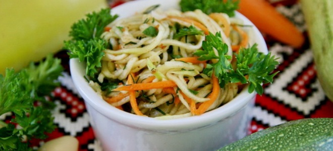 Koreanska salata od tikvica