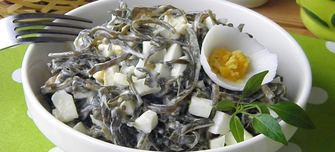 салата са морским кељом и рецептом за јаја