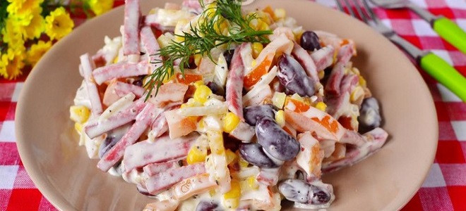 salata s dimljenom kobasicom i receptom graha