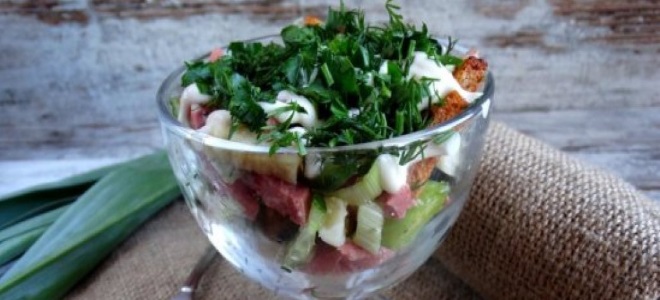salata s kobasicom od kupusa i receptom od krastavaca
