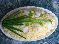 sałatka z wątroby dorsza z ryżem