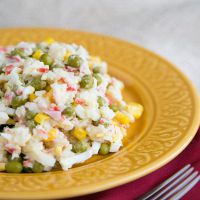 Kukuruzna salata s rakovima i rižom