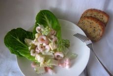 salata s pršutom i kruškom