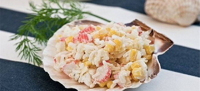 Crab salata s kupusom i rižom