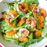 salát s krevetami a mandarínky