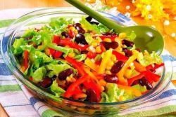 Sitna salata od povrća s grahom