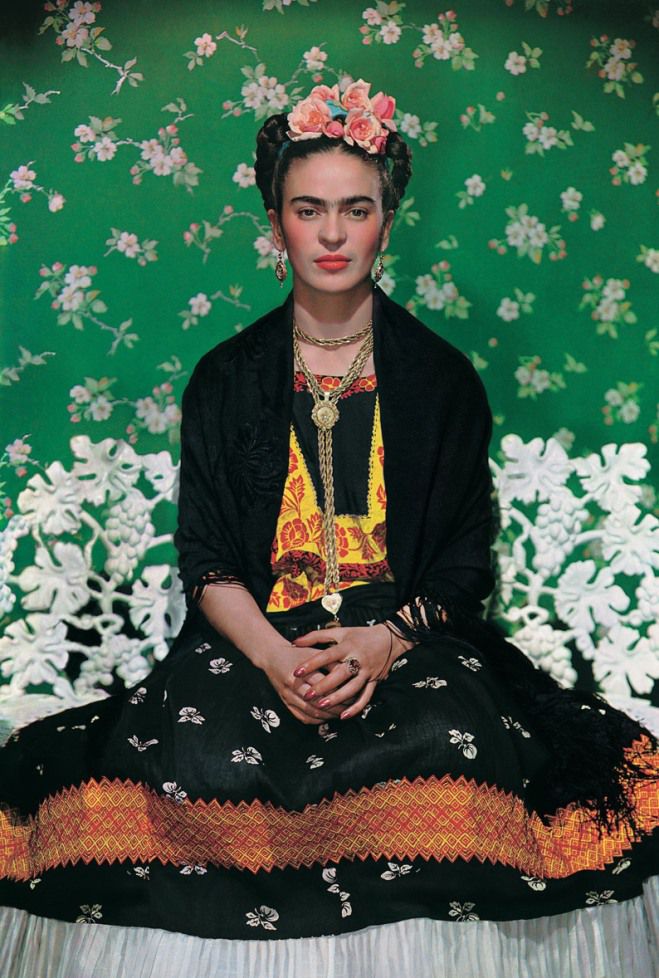 В Лондоне покажут гардероб Фриды Кало