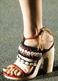 sandale s debelim potpeticama i platformom2