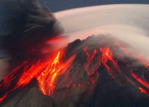 Извержение вулкана Сангай