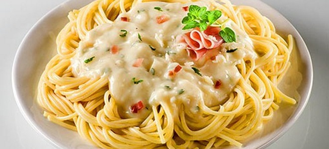 sirna omaka za recept za špagete