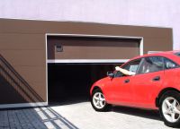Sekcijska garažna vrata 9