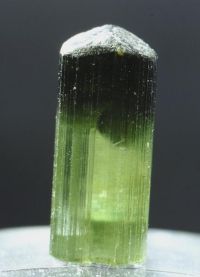 Kamienie półszlachetne koloru zielonego 9