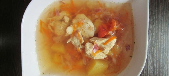przepis na zupę kapustą z kurczakiem