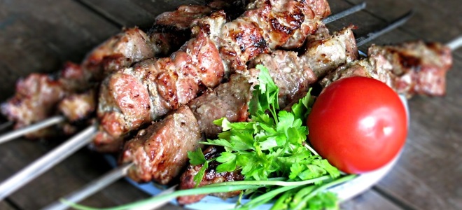 kebab na przepisie wieprzowiny kefir