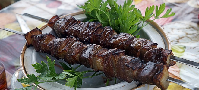 grilovaný recept na hovězí kebab