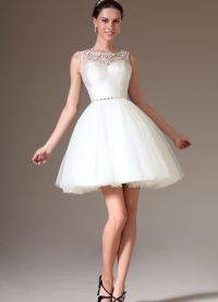 krátké plesové šaty s plnou sukní 1
