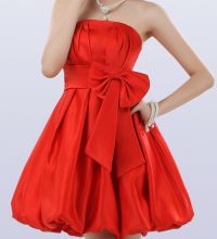Кратка червена рокля 8
