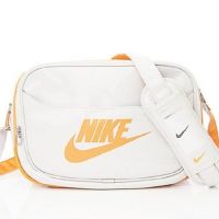 Nike чанта над рамото 1