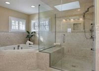 Sprchové skleněné příčky pro koupelnu1
