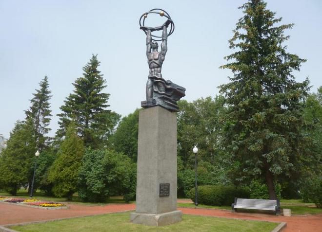 Памятник мирному атому
