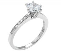 Stříbrný prsten s diamantem 2