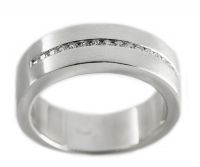 Stříbrný prsten s diamanty 7