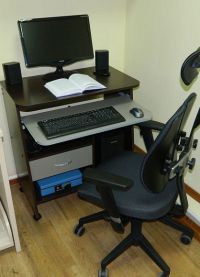 мали стол за мали рачунар 5
