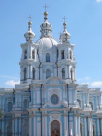 Smolnyjeva katedrala v Sankt Peterburgu1