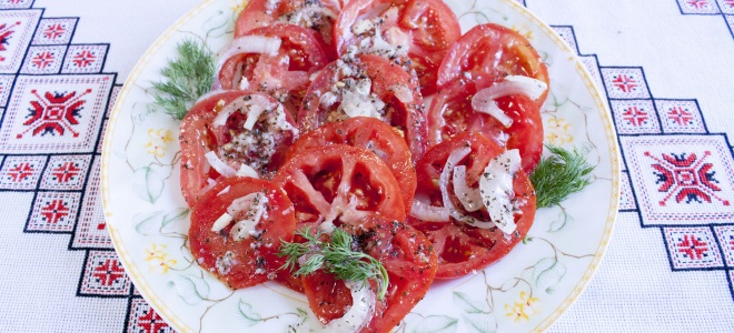 Przekąska z pomidorów do kebabów